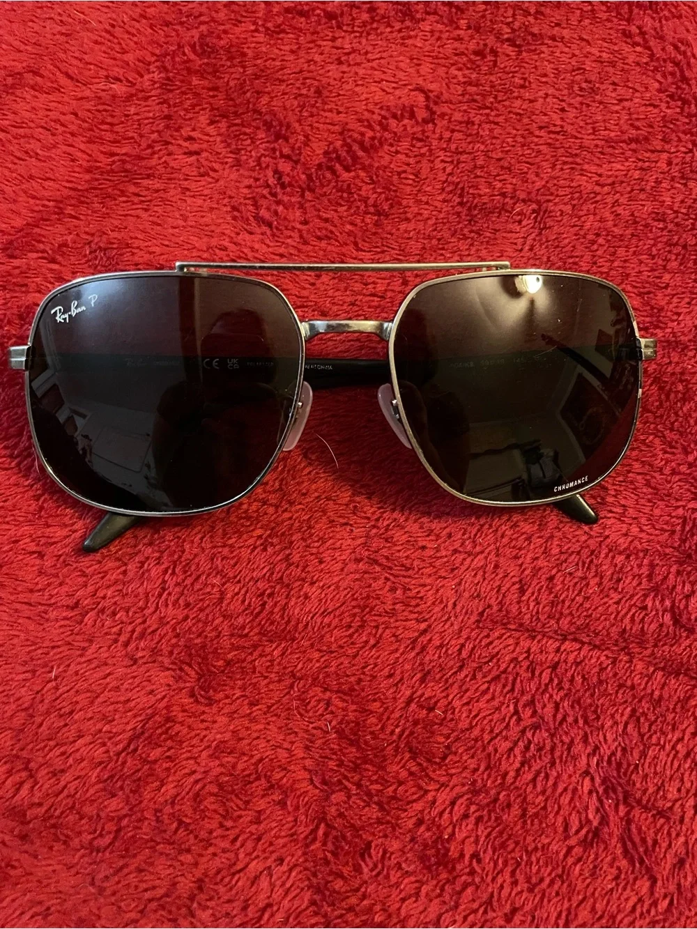 Ray-Ban Pilot Sunglasses - Silver Frame with Dark Lenses